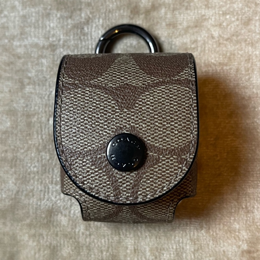 COPY - Coach AirPod Case Keychain